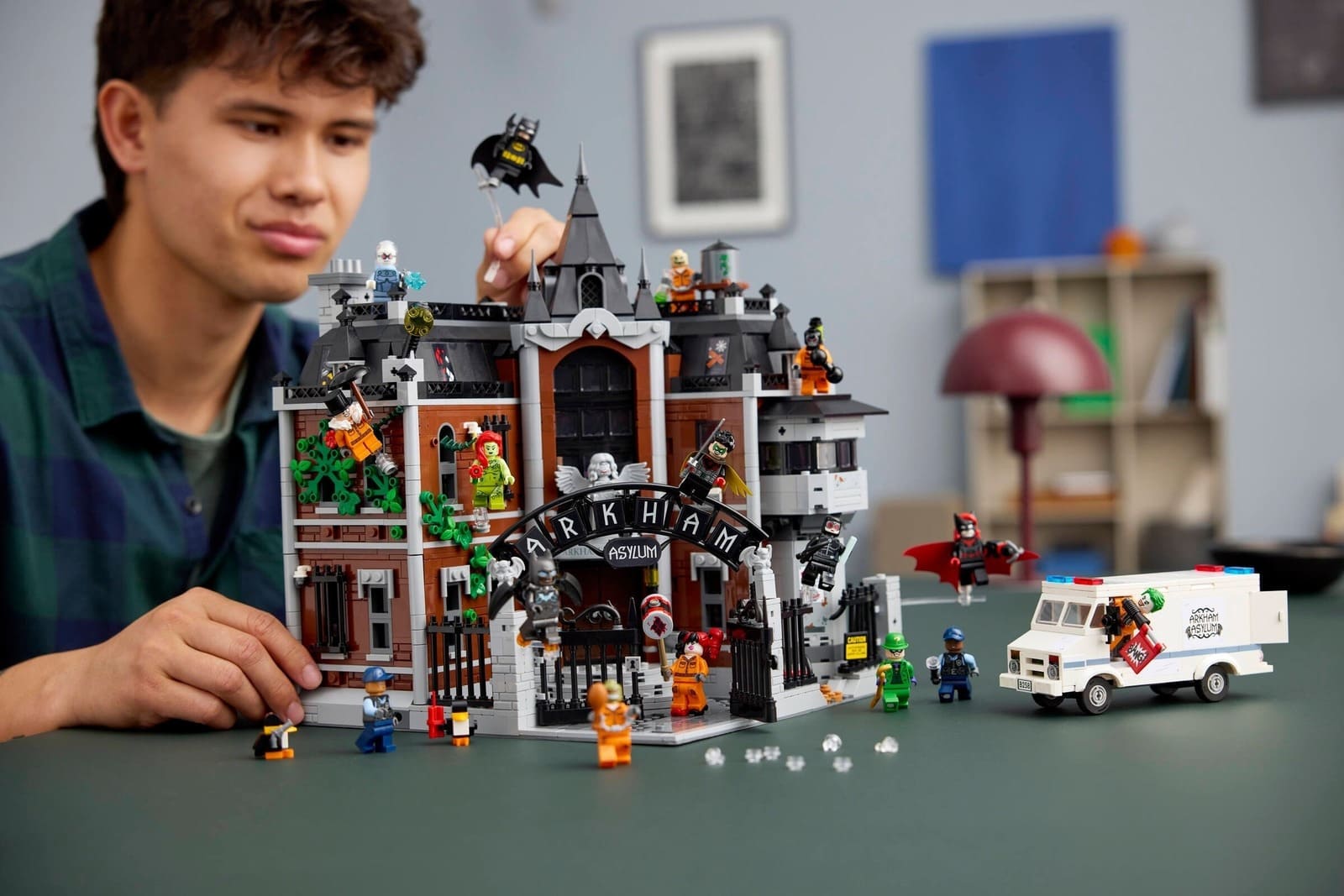 LEGO 76300