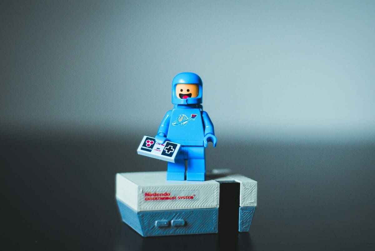 nik-l4ADb9OVqTY-unsplash LEGO gaming