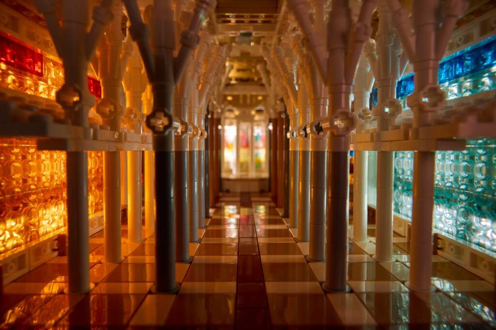 LEGO Sagrada Familia interiør